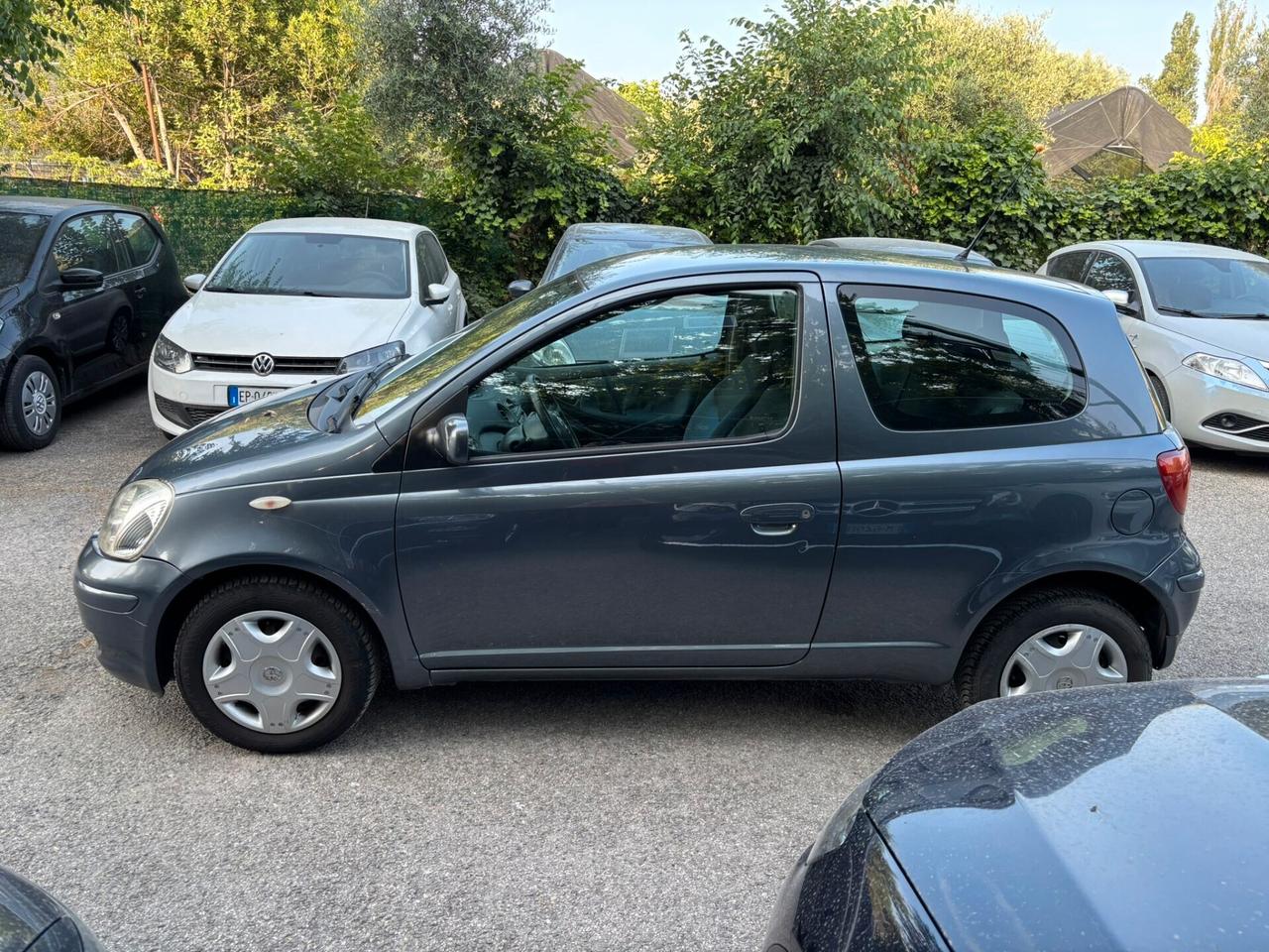 Toyota Yaris 1.0i 16V cat 3 porte Sol OK Neopatentati