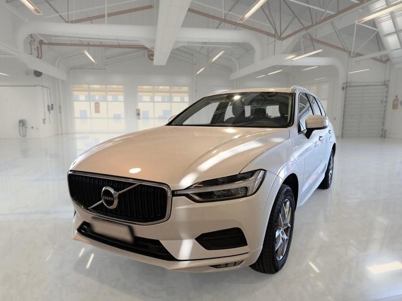VOLVO XC60 B4 D AWD automatico Momentum Pro
