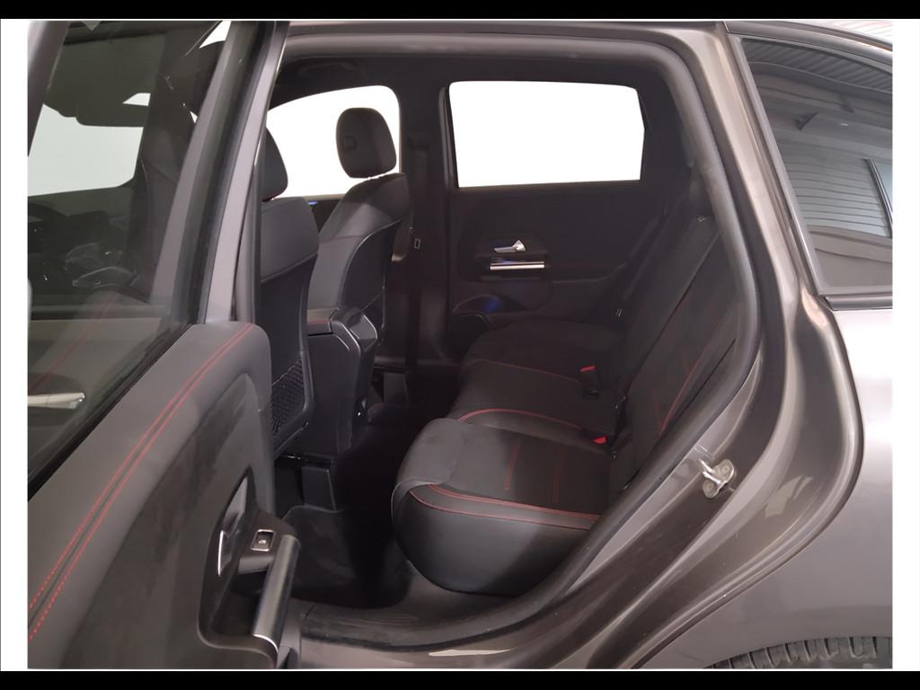 Mercedes-Benz Classe B - W247 2023 - B 180 d AMG Line Advanced Plus auto