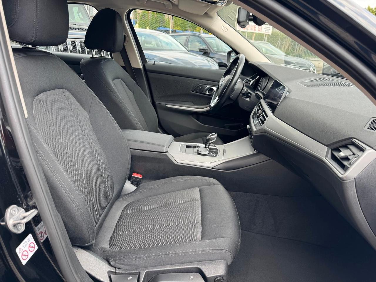 Bmw 330 330e xDrive Touring Business Advantage