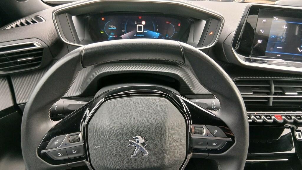 Peugeot 2008 1.2 PureTech Allure Pack
