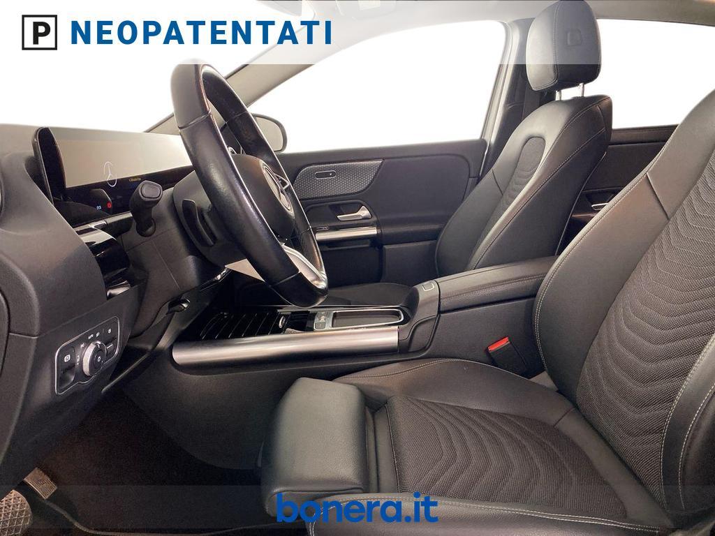 Mercedes GLA 180 180 D Progressive Advanced 8G-DCT