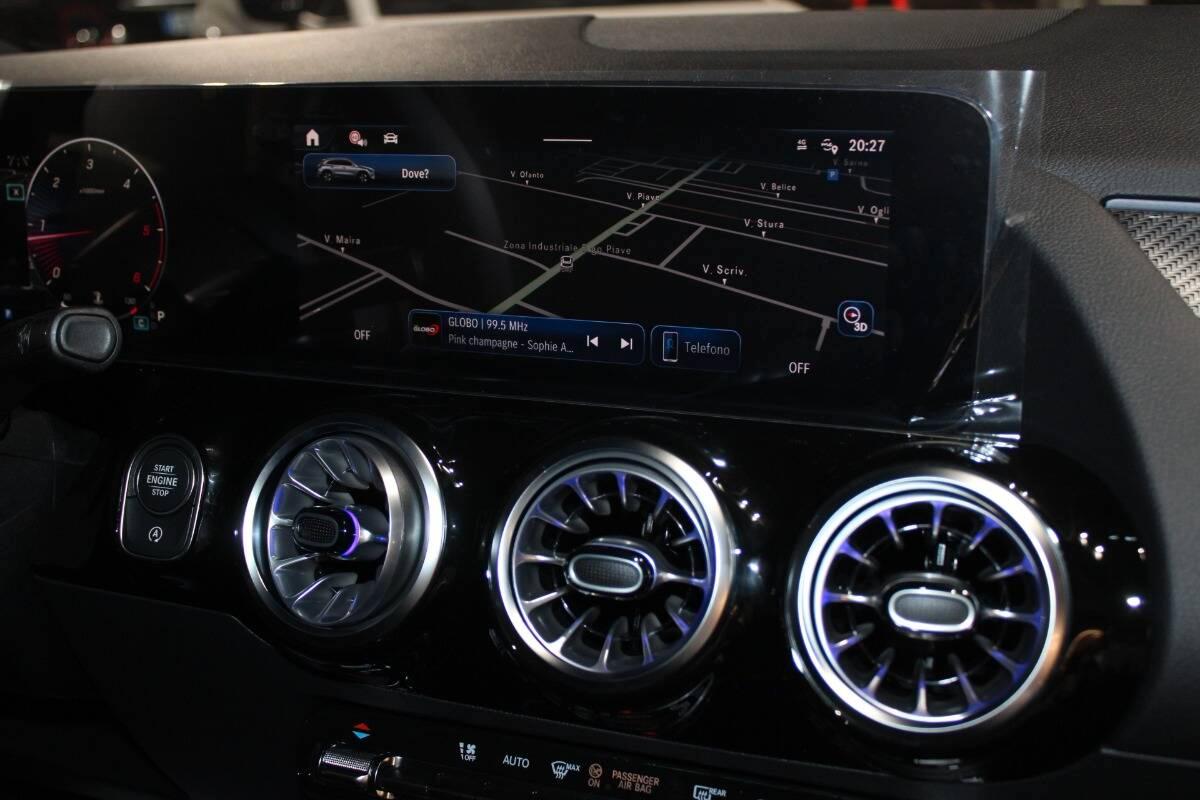 Mercedes Classe GLA 200 d AMG Line Premium auto Con TELECAMERA