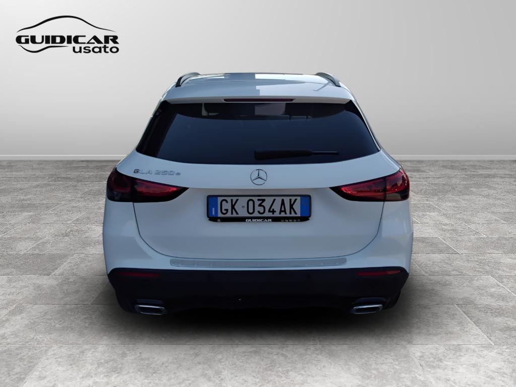 Mercedes-Benz GLA-H247 2020 - GLA 250 e phev (eq-power) Sport Plus auto