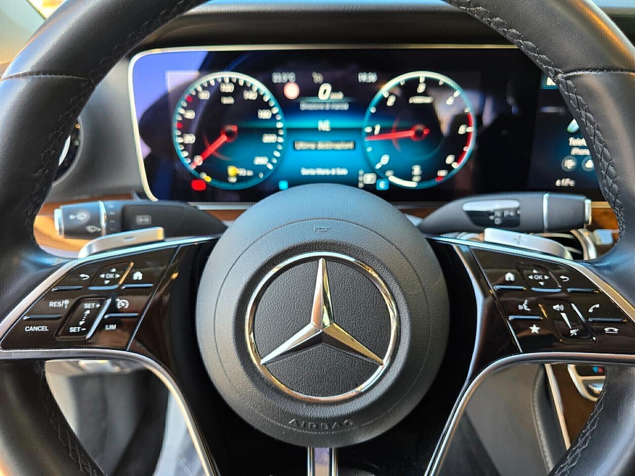 Mercedes E 220 d 4M. Auto Business Sport