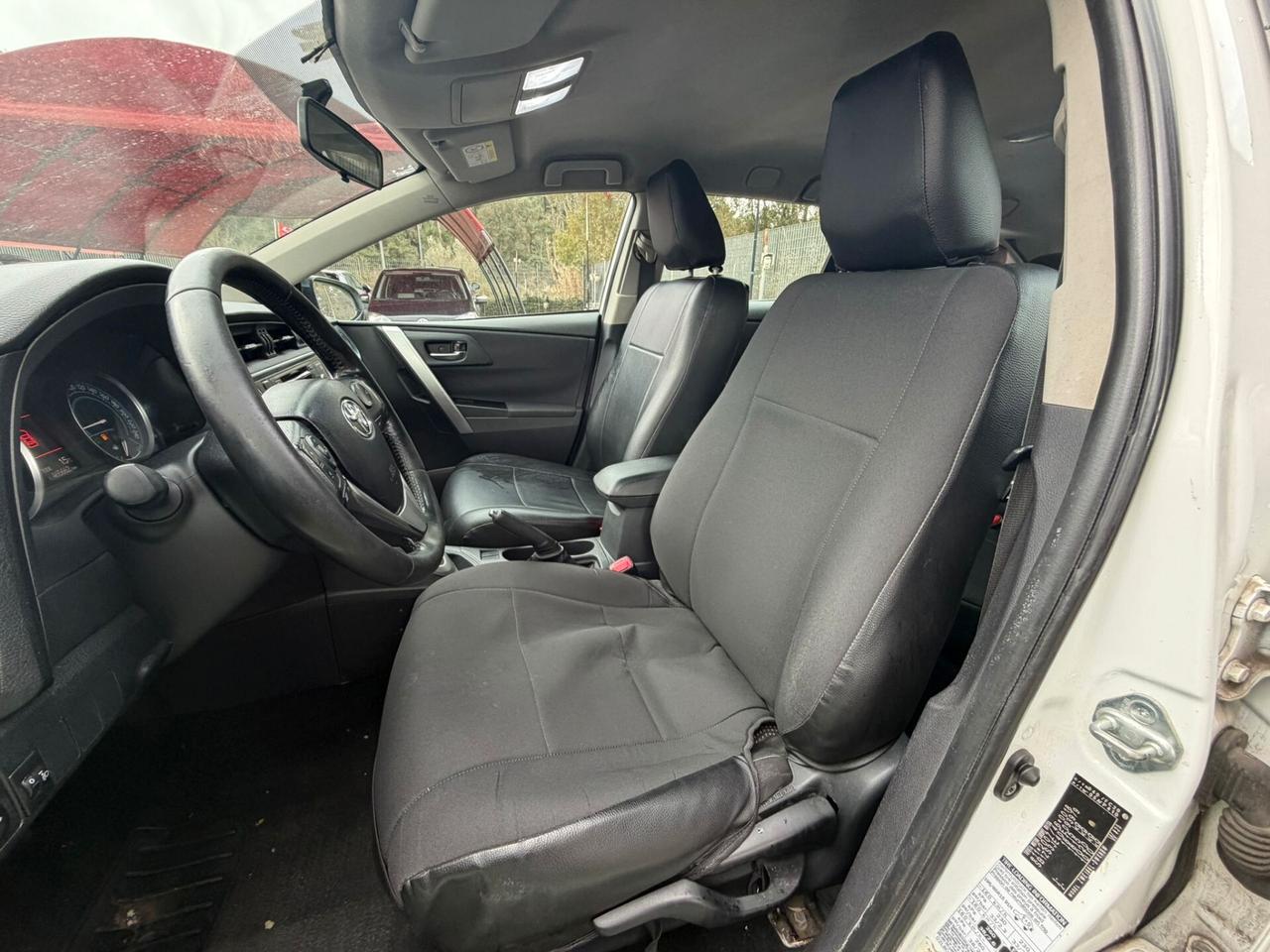 Toyota Auris Touring Sports 1.8 Hybrid Lounge