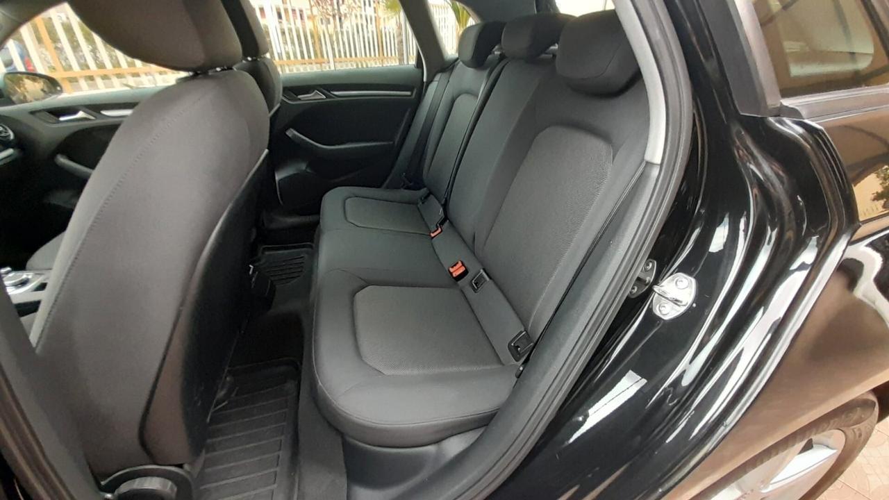 Audi A3 SPB 1.6 TDI 116 CV S tronic Sport