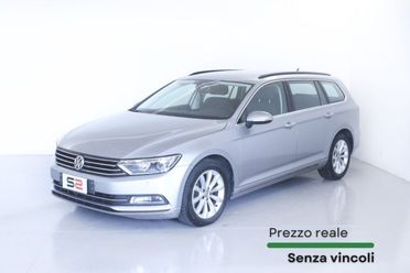 VOLKSWAGEN Passat Variant 2.0 TDI DSG Business BlueMotion Tech Fari LED
