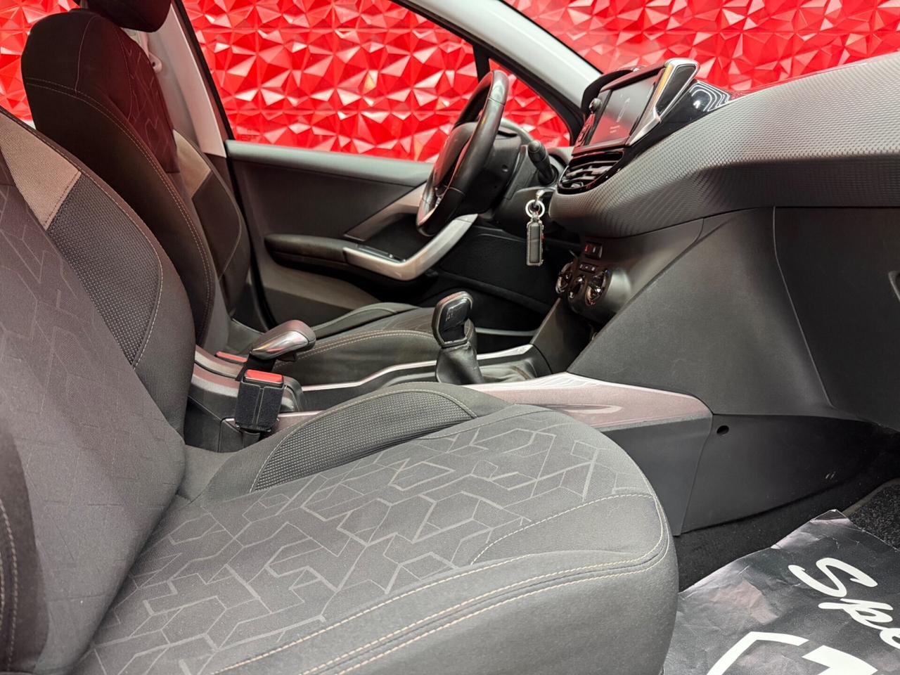 Peugeot 2008 1.6 e-HDi 92 CV Stop&Start Urban Cross OK NEOPATENTATI