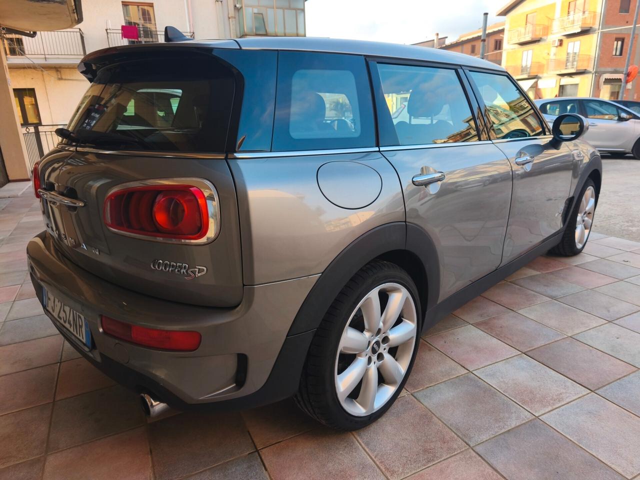 Mini Cooper 2.0 SD Clubman ALL4 UNICA IN