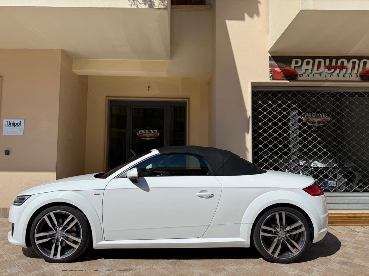 Audi TT Roadster 1.8 TFSI S line