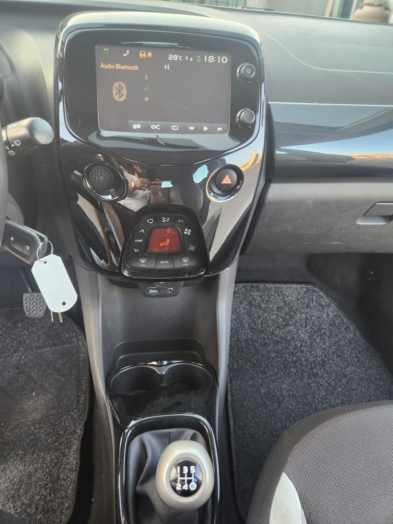 Toyota Aygo 1.0 VVT-i 69 CV 5 porte x-wave