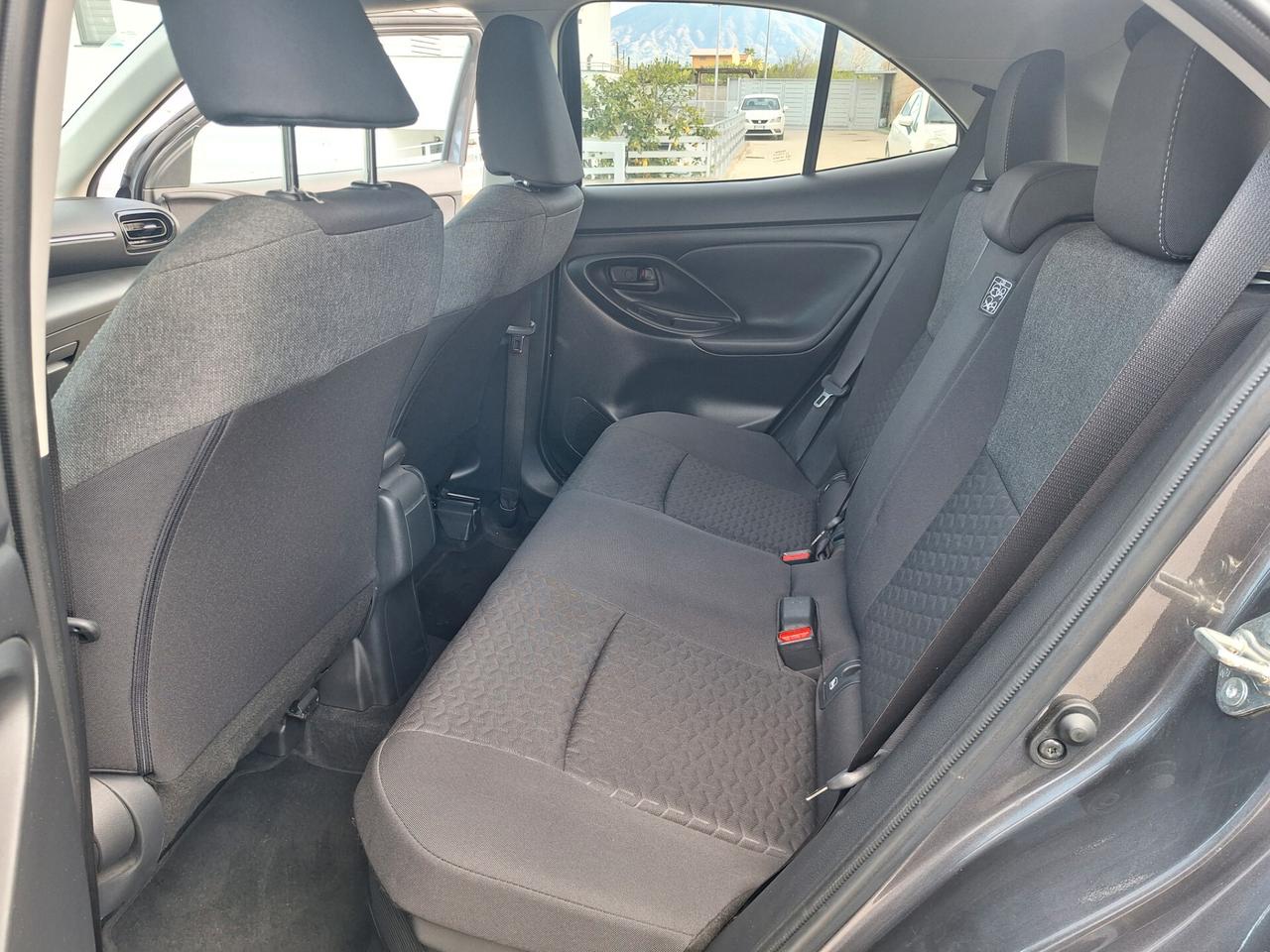 Toyota Yaris Cross 1.5 Hybrid 115cv Business NAV+RETROCAM. 2023