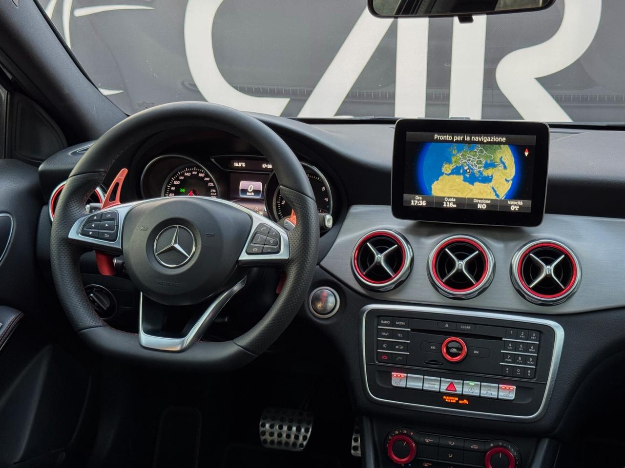Mercedes-Benz GLA 200 d Premium AMG TETTO CAM