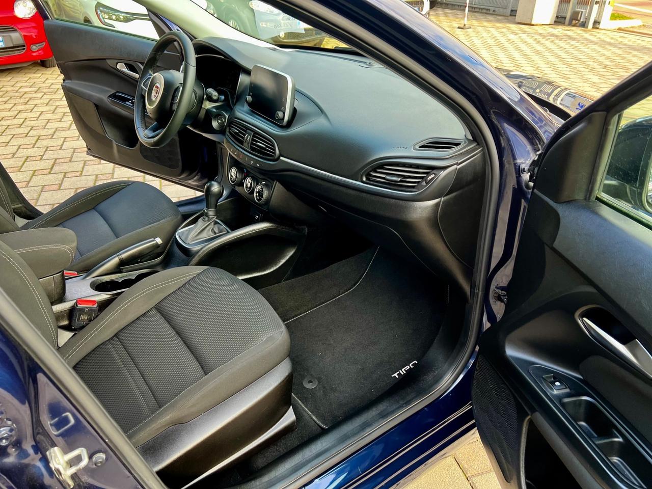 Fiat Tipo 1.6 Mjt S&S DCT SW Lounge