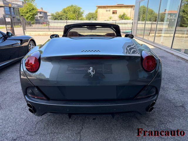 FERRARI California DCT