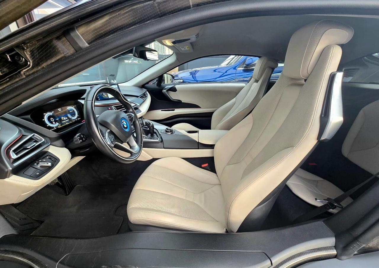 BMW i8 COUPE 374cv RESTYLING (i12) PLUG-IN