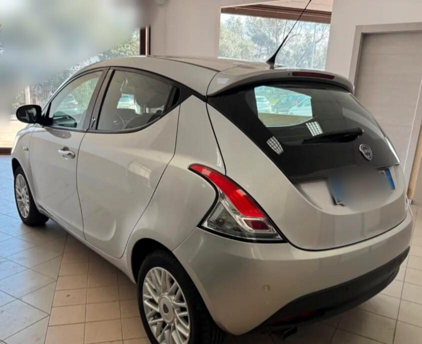 Lancia Ypsilon 1.3 MJT 16V 95 CV