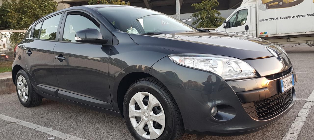 RENAULT MEGANE 1.6 GPL 5P 110CV 01/2009