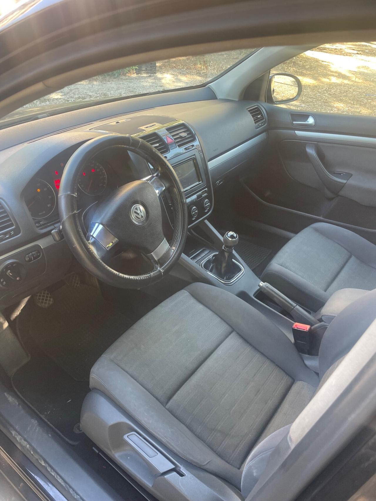 Volkswagen Golf 1.6 16V FSI 5p. Comfortline
