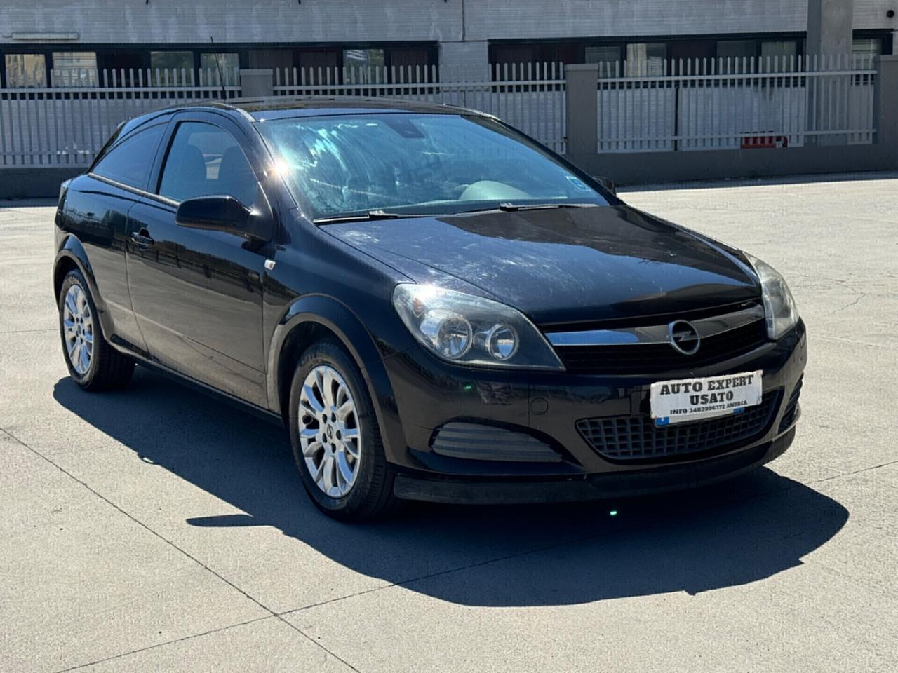 Opel Astra GTC 1.7 CDTI 110CV ecoFLEX 3P. 2009