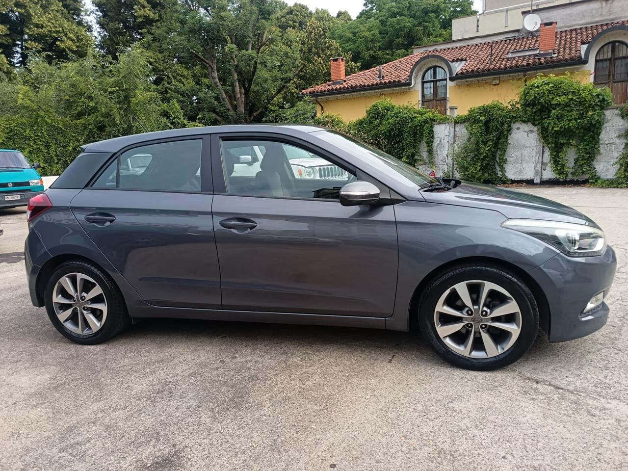 Hyundai i20 1.2 84 CV 5 porte Econext Comfort