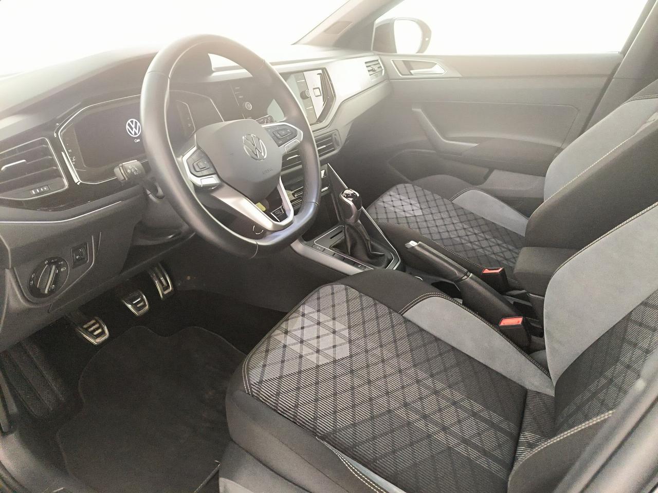 Volkswagen Taigo 1.0 tsi r-line 115cv