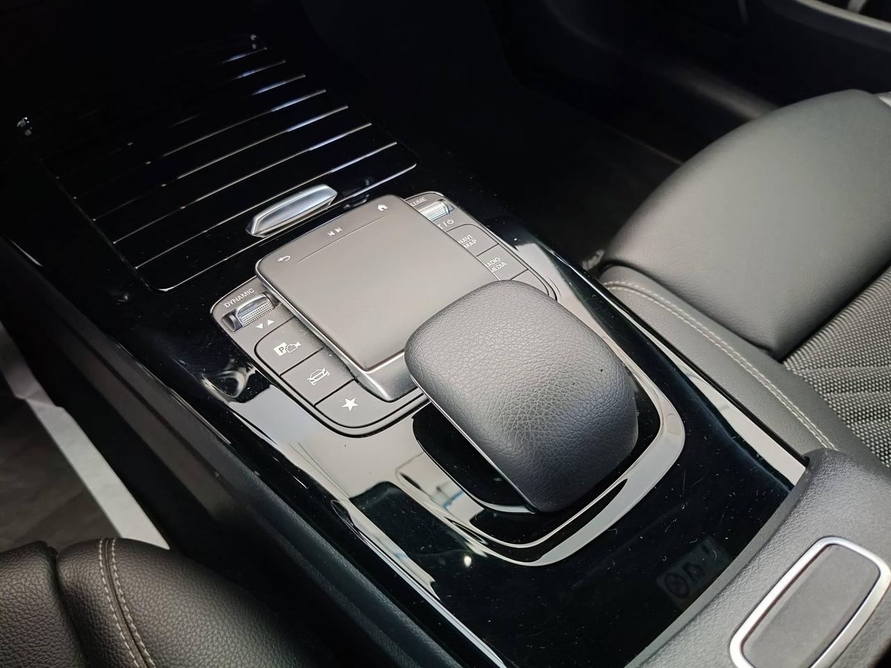 Mercedes-Benz Classe A - W177 2018 - A 180 d Business Extra auto