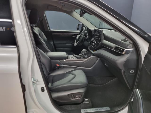TOYOTA Highlander AWD-I LOUNGE 7 POSTI