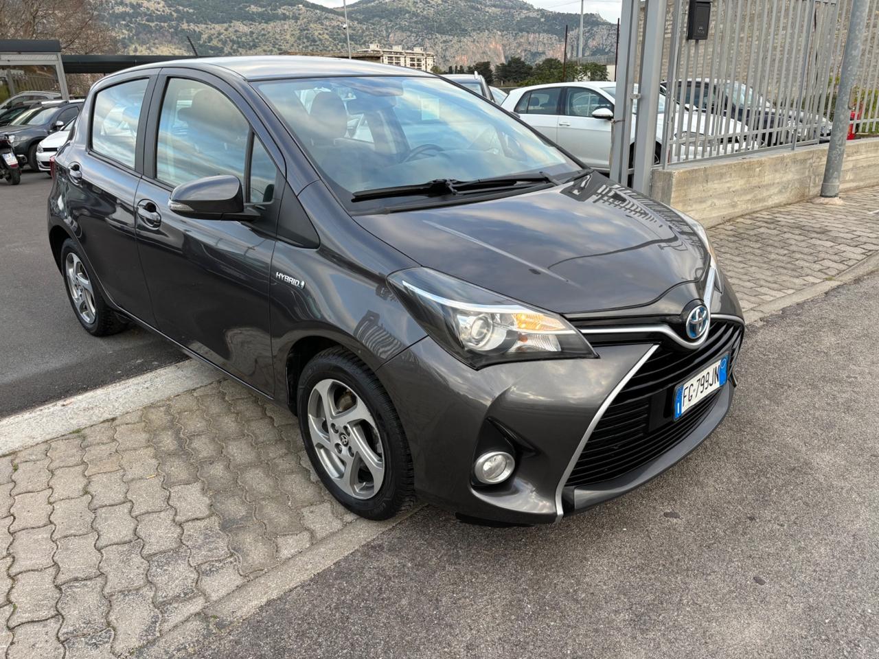 Toyota Yaris 1.5 Hybrid 5 porte Active