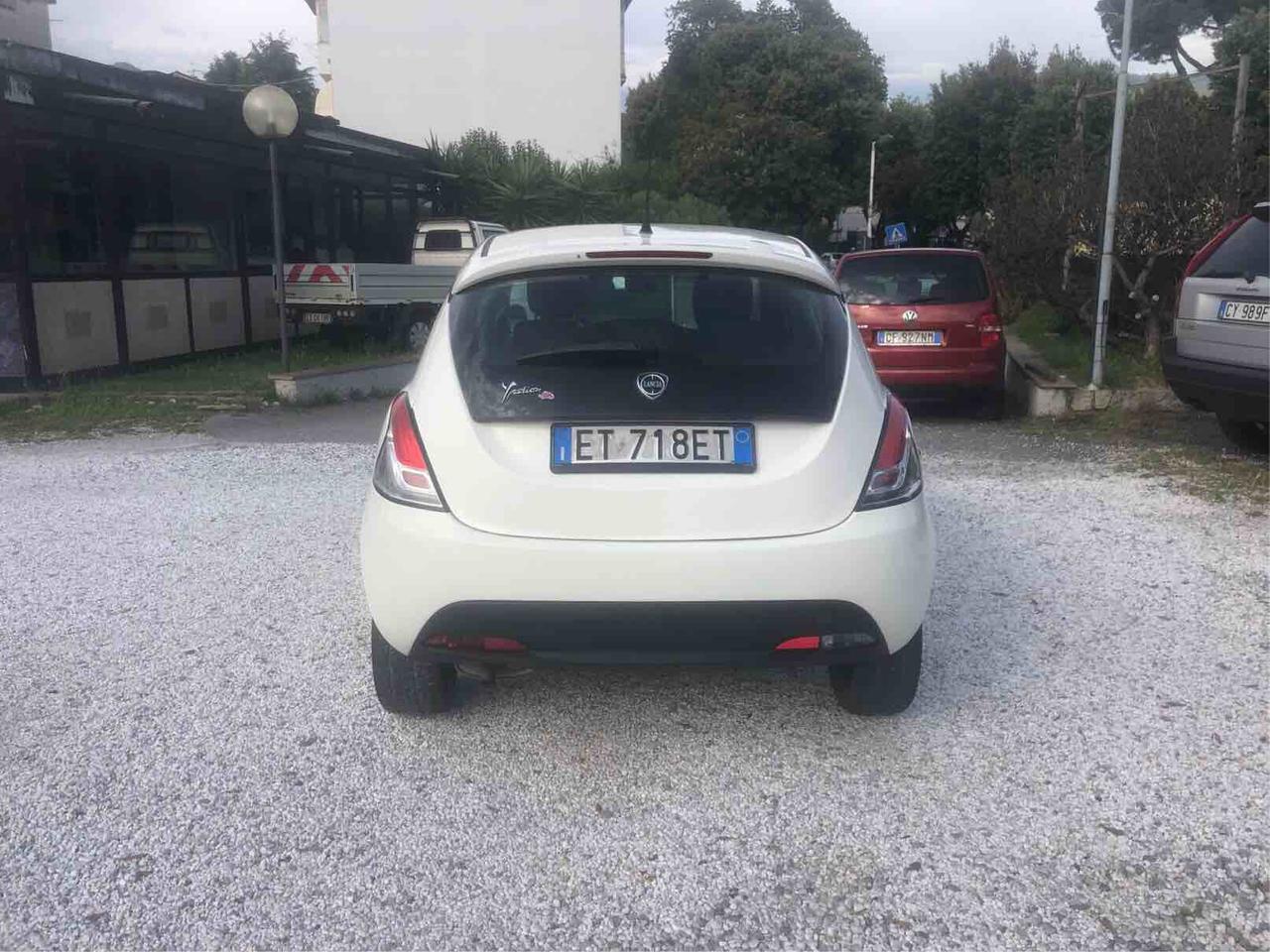 LANCIA YPSILON - GPL - PER NEOPATENTATI - ECOSHIC