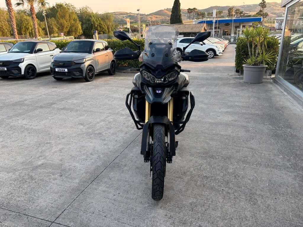 Voge Valico 900 DSX 2024 / KM 13.000 Tua a solo 69 Euro al mese