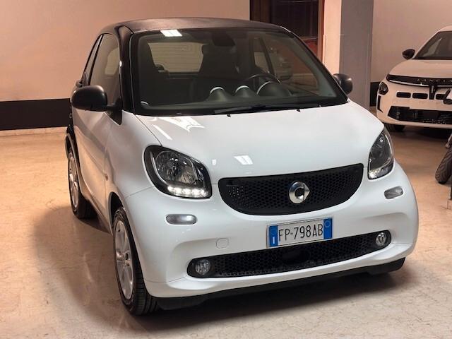 Smart 1.0 benzina 2018 64000KM PERFETTA