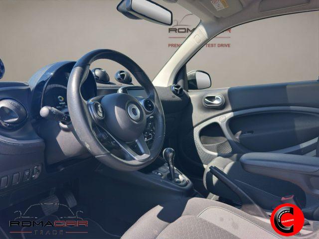 SMART ForTwo EQ FARI FULL LED APPLE CAR PLAY TELECAMERA SENSORI