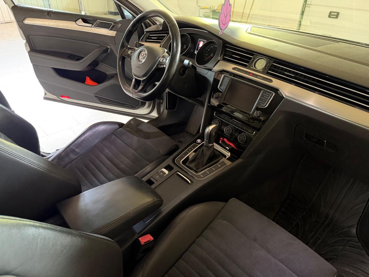 Volkswagen Passat Variant 2.0 TDI DSG Comfortline BlueMotion Technology