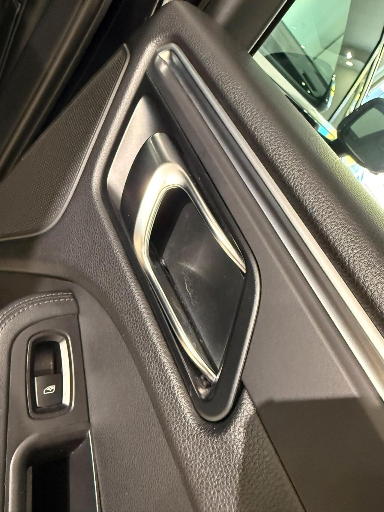 Porsche Macan 2.0 245CV PDK ANNO 2021