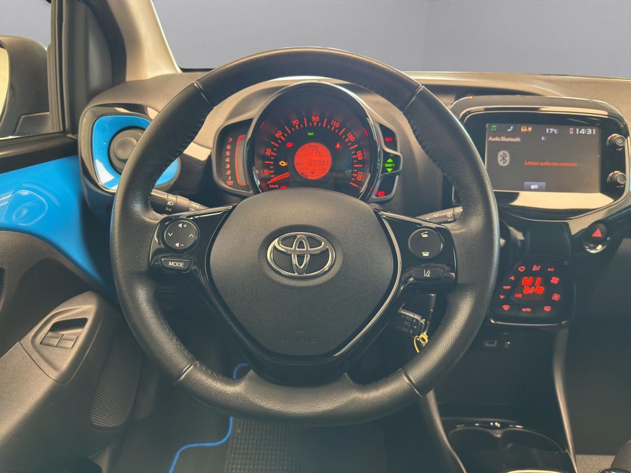 Toyota Aygo 5p 1.0 VVT-i 69CV x-cite TSS 5p