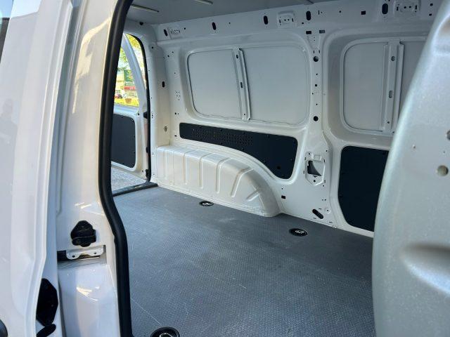 VOLKSWAGEN Caddy 1.4 TGI DSG Furgone Maxi