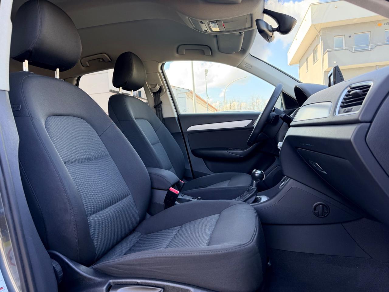 Audi Q3 2.0 TDI 120CV S tronic Sport in garanzia