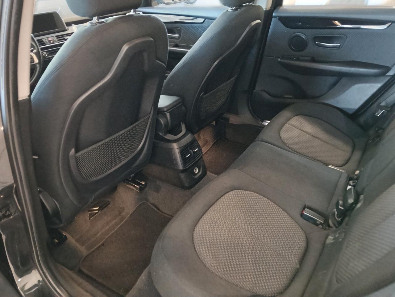 Bmw 216 218d Active Tourer Advantage