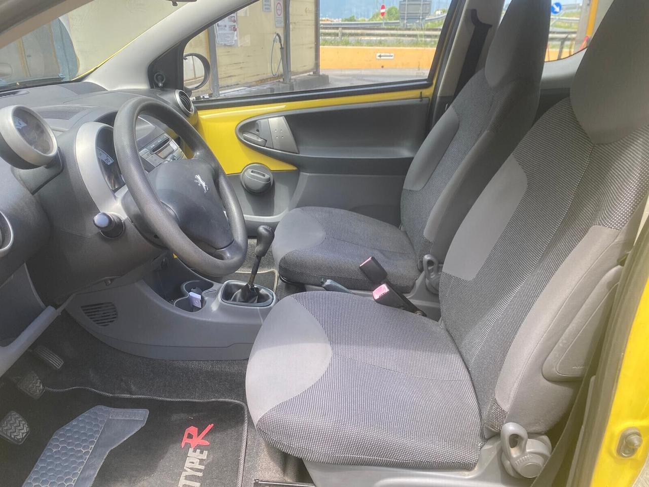 Peugeot 107 1.0 68CV 3p. Plaisir