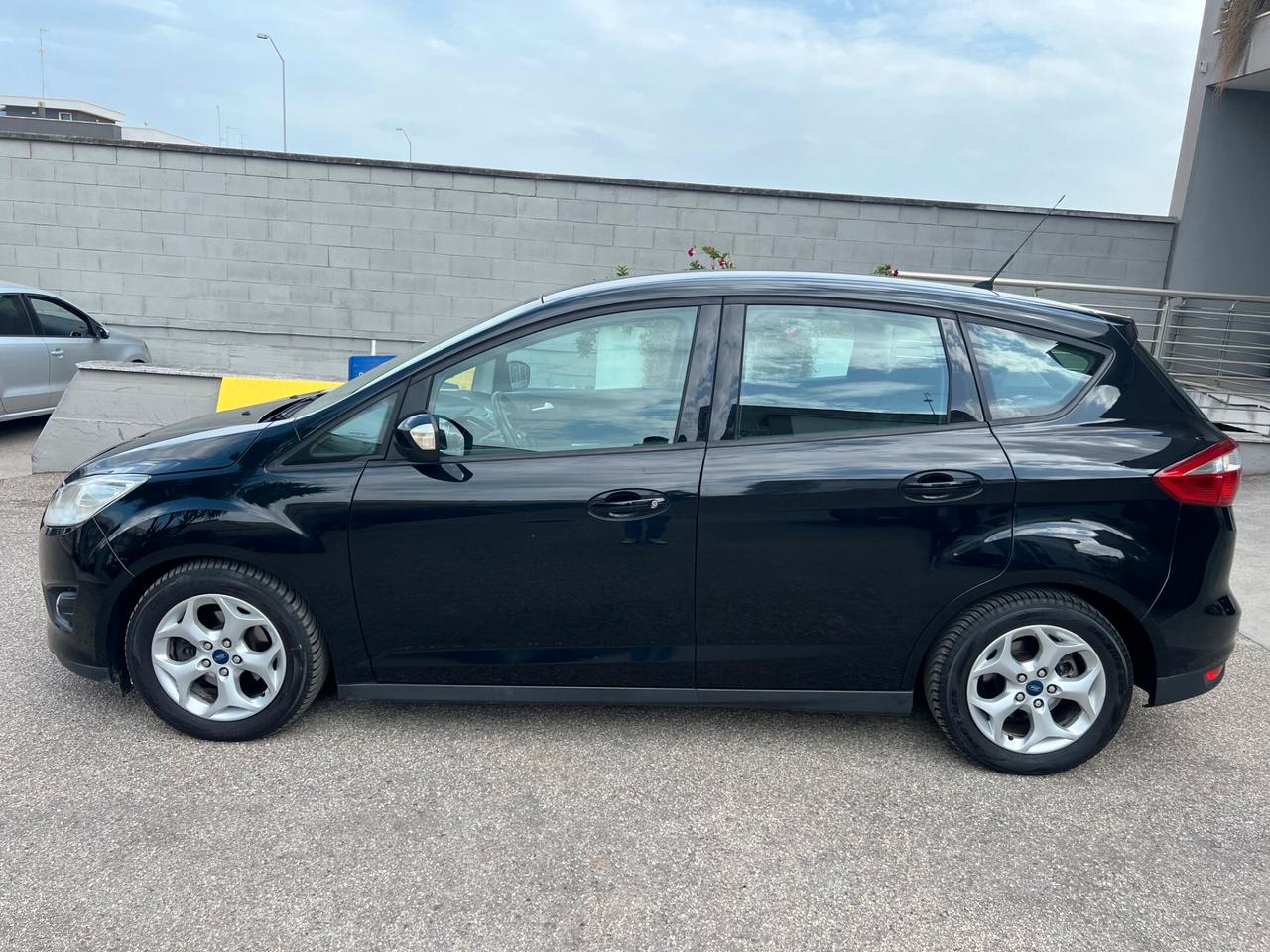 Ford C-Max 1.6 tdci 95CV PLUS PDC/TELCLIMA BELLA!!