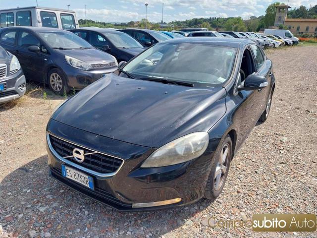 VOLVO V40 D2 1.6 Momentum