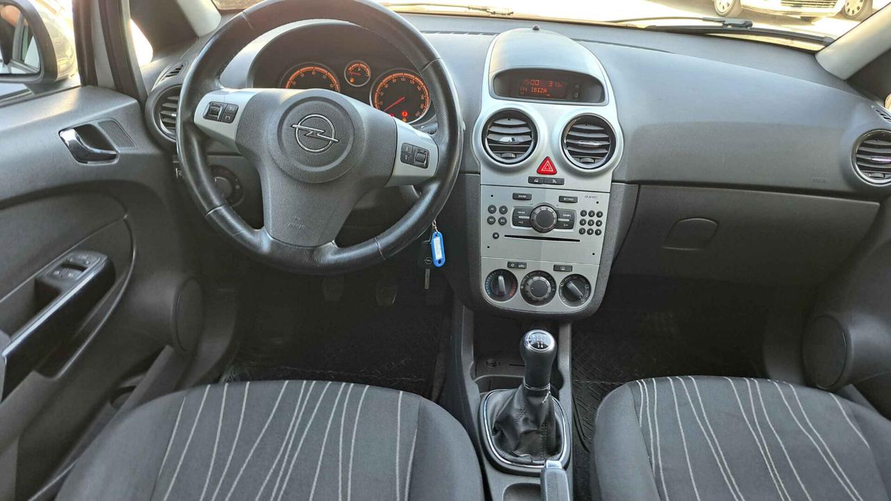 Opel Corsa 1.2 80CV GPL-TECH Enjoy