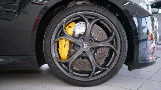 ALFA ROMEO Giulia 2.9 T V6 Quadrifoglio MANUALE TIRATURA LIMITATA