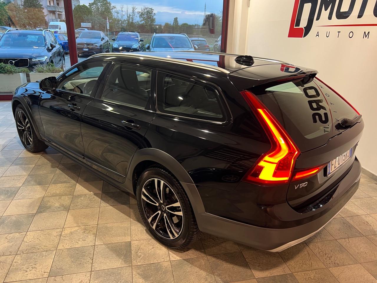 Volvo V90 Cross Country 2.0 d4 Business Plus awd geartronic
