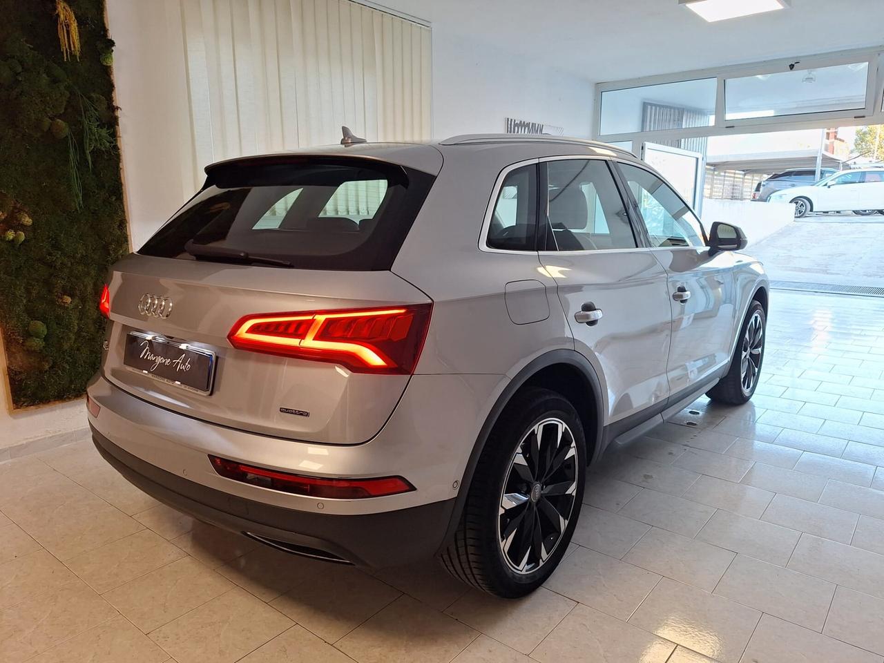 Audi Q5 40 TDI quattro Business Design