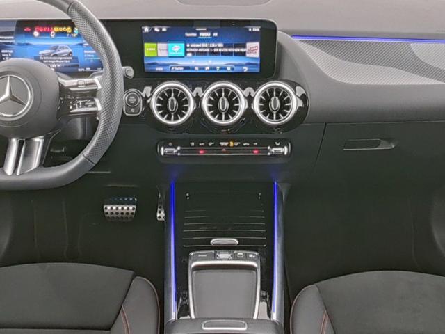 MERCEDES-BENZ GLA 180 Automatic AMG Line Advanced Plus