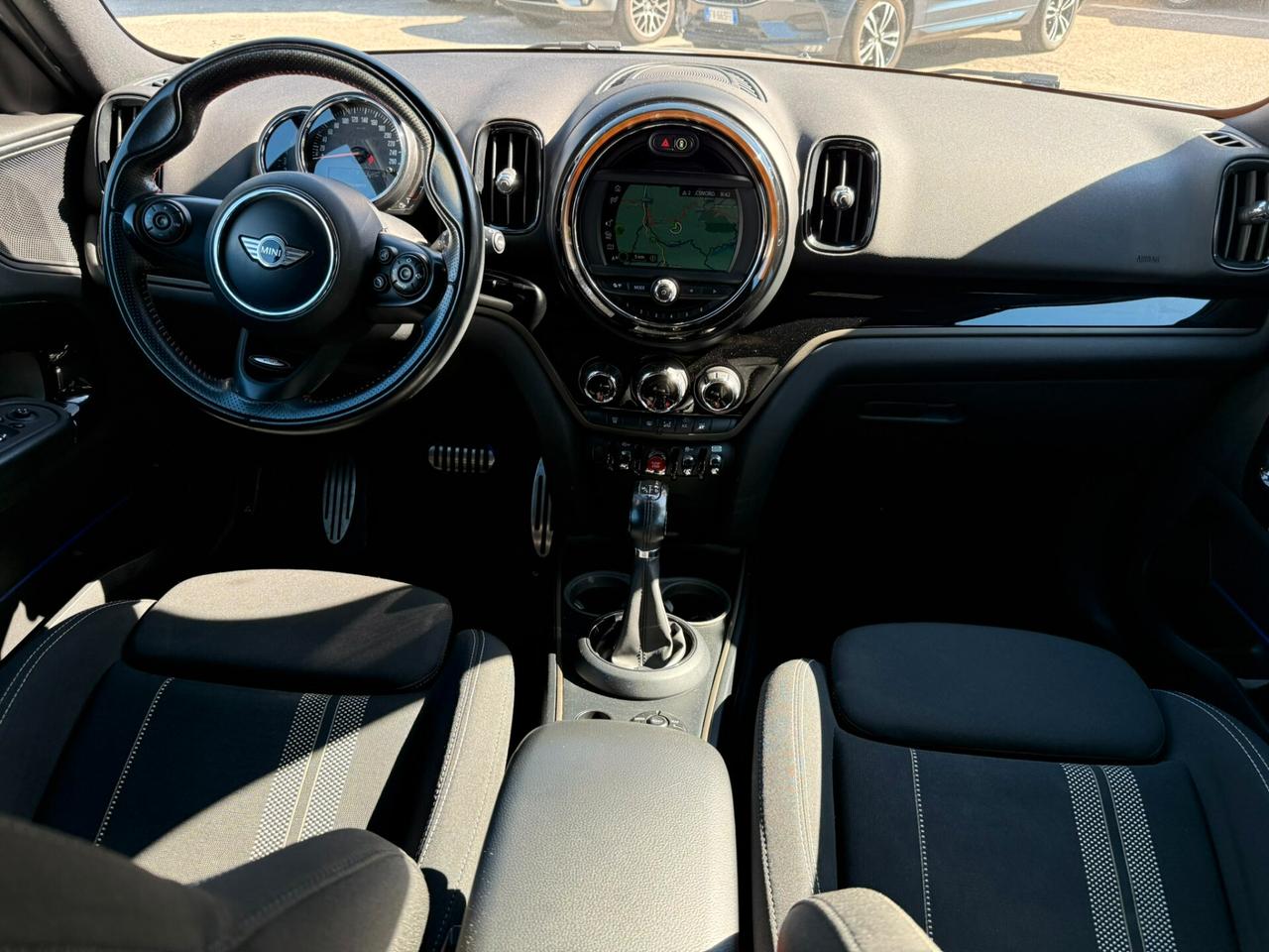 Mini 2.0 Cooper SD Hype Countryman Automatica