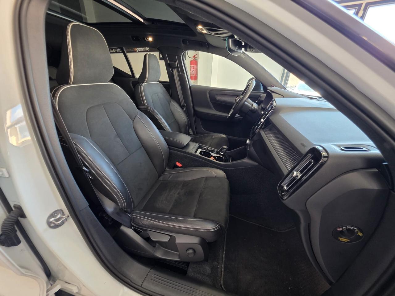 Volvo XC40 T3 Geartronic R-design